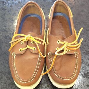 Sperry Tan Boat Shoes with Yellow Laces